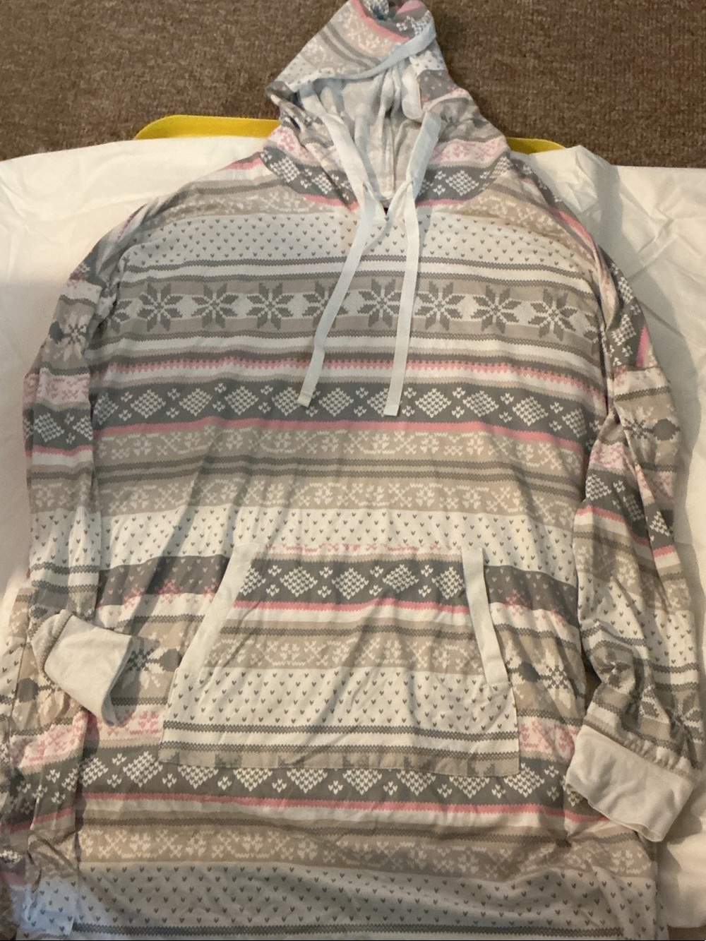 Simply Vera Vera Wang Hooded Fair Isle Long Sleeve Tee in Gray, Pink & Cream